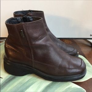 DOC MARTENS